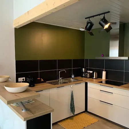 Superbe Maison De Ville Renovee En Plein Coeur Du Quartier Arago